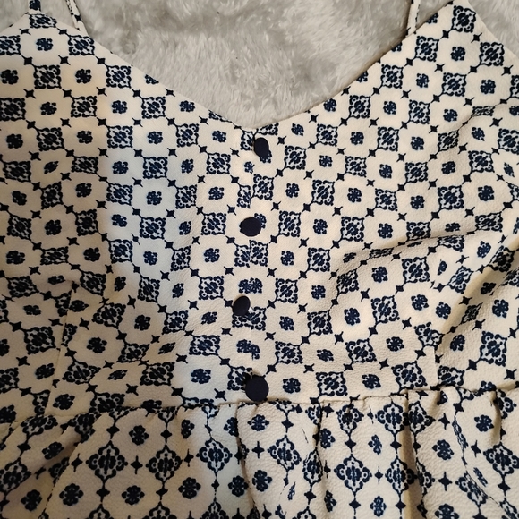 🔴4 For $25🔴 Monteau Blue and White Ruched Peplum Camisole - Picture 3 of 7